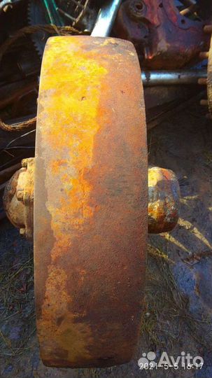 Продам каток к трактору