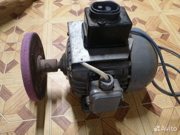 Точильный аппарат, двигатель асинхронный