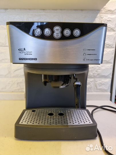 Кофеварка Redmond RCM-1503
