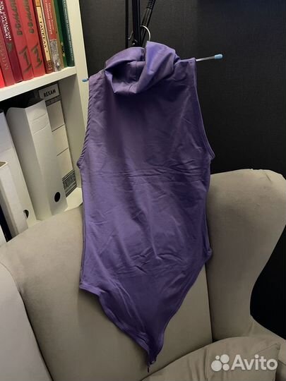 Боди с горлом