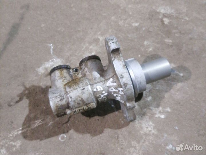 Цилиндр тормозной главный Opel Astra H