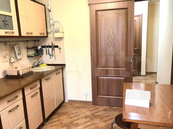 2-к. квартира, 54 м², 1/9 эт.