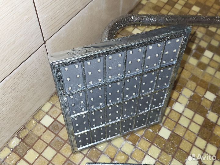 Стойка с тропическим душем и т.д