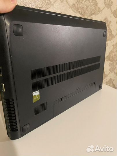 Ноутбук lenovo