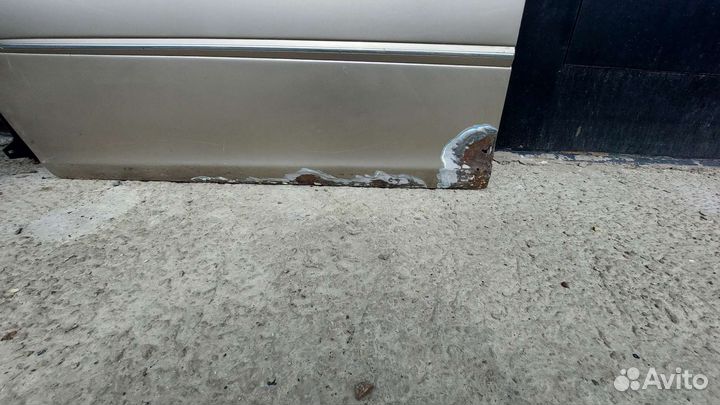 Передняя дверь на camry acv30