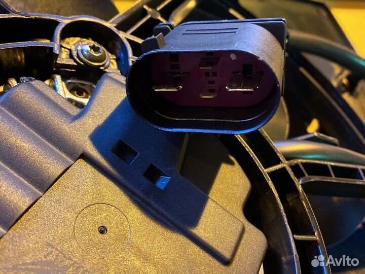 Вентилятор охлаждения Тигуан 2