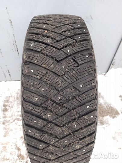 Goodyear Eagle Ultra Grip 215/60 R17