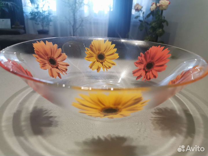 Luminarc салатники 2 шт разные по цвету