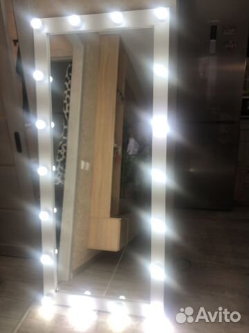 Зеркало напольное с подсветкой