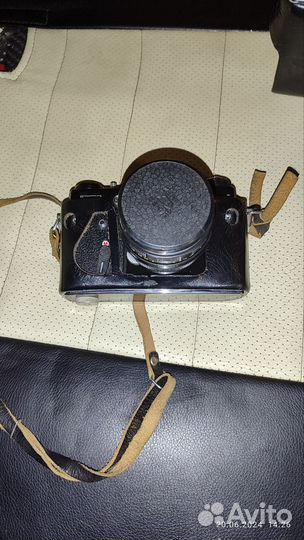 Пленочный фотоаппарат зенит