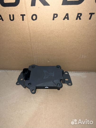 Датчик дистанции Тойота Камри 70 2018-2020