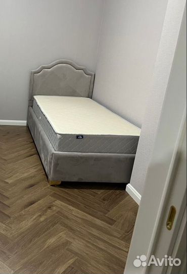 Детская кровать с подьемным механизмом