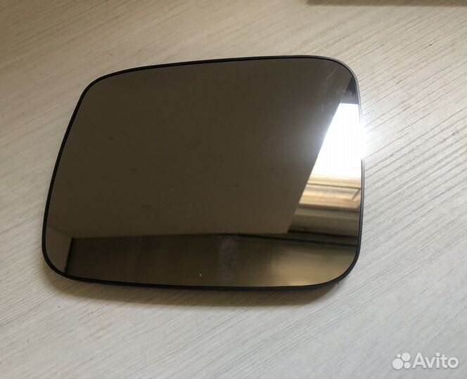 Стекло зеркала левое VW T4 90-03