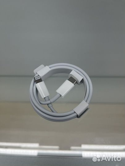 Оригинальный провод на iPhone USB-C