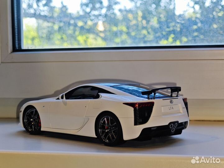 1:18 Lexus LFA Autoart