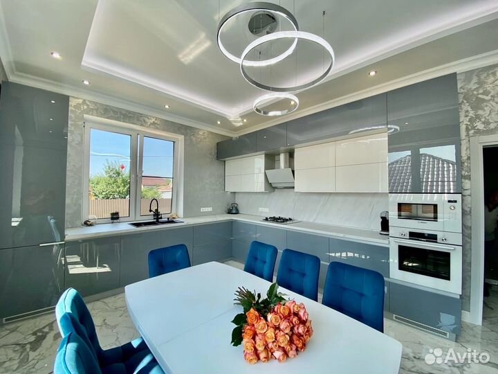 Угловые, прямые кухни на заказ