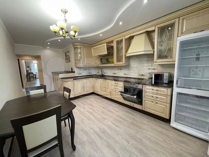 2-к. квартира, 75 м², 11/13 эт.