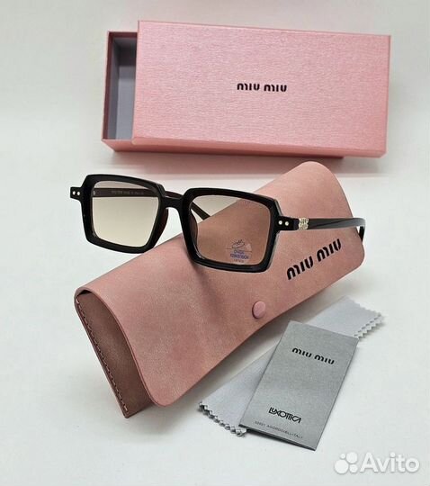 Солнцезащитные очки miu miu