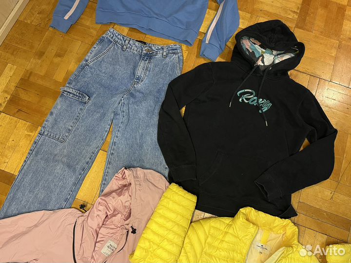 Пакет одежды на девочку подростка