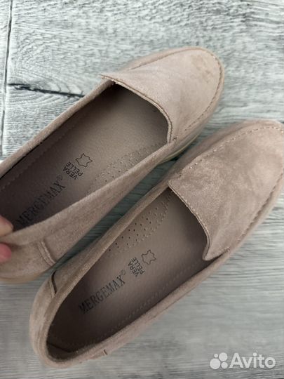 Женские лоферы цвет бежевый 39р