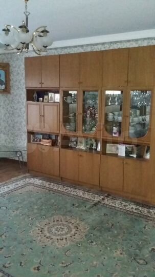 4-к. квартира, 100 м², 8/9 эт.