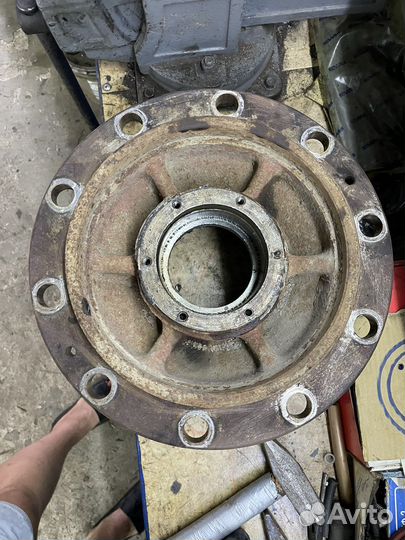 Ступица передняя маз