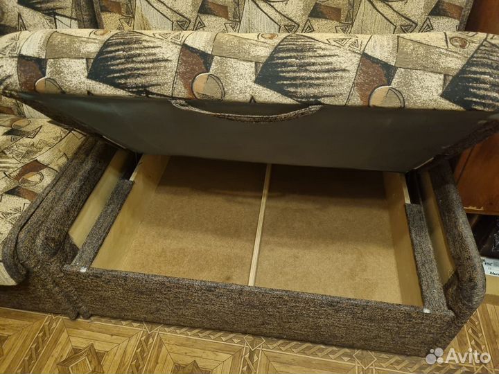 Диван кровать бу, аккордион (спал.место 1*1,9м)