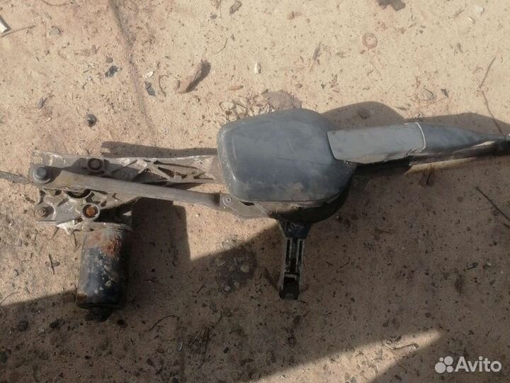 Трапеция стеклоочистителя мерседес Mercedes w124