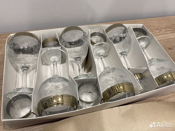 Набор бокалов