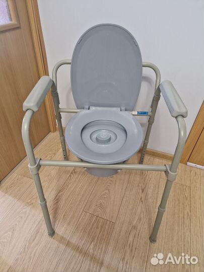 Санитарный стул туалет