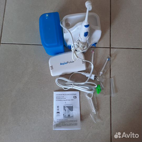 Ирригатор полости рта новый