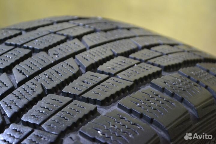 Goodyear Ice Navi NH 205/55 R16