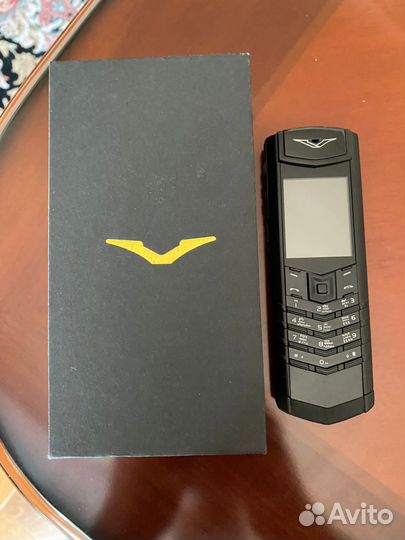 Телефон Vertu