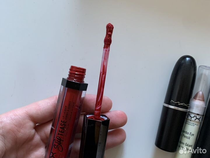 Жидкая помада NYX professional красная