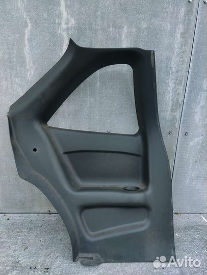 Задняя левая Обшивка салона Pontiac Grand am 1994
