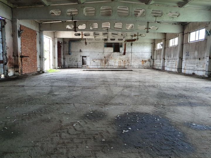 Свободного назначения, 1400 м²