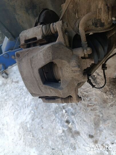 Суппорт передний правый chevrolet cruze