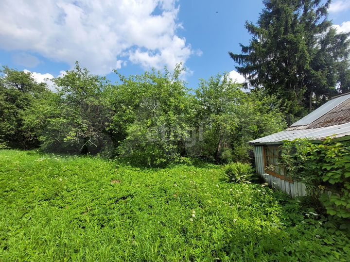 Дача 20 м² на участке 8,5 сот.