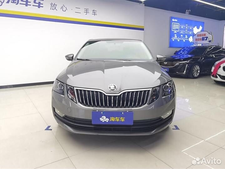 Skoda Octavia 1.5 AT, 2022, 23 300 км