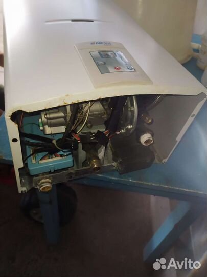 Газовый проточный водонагреватель