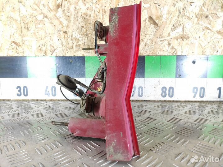 Фонарь задний правый Ford Focus 1998-2005