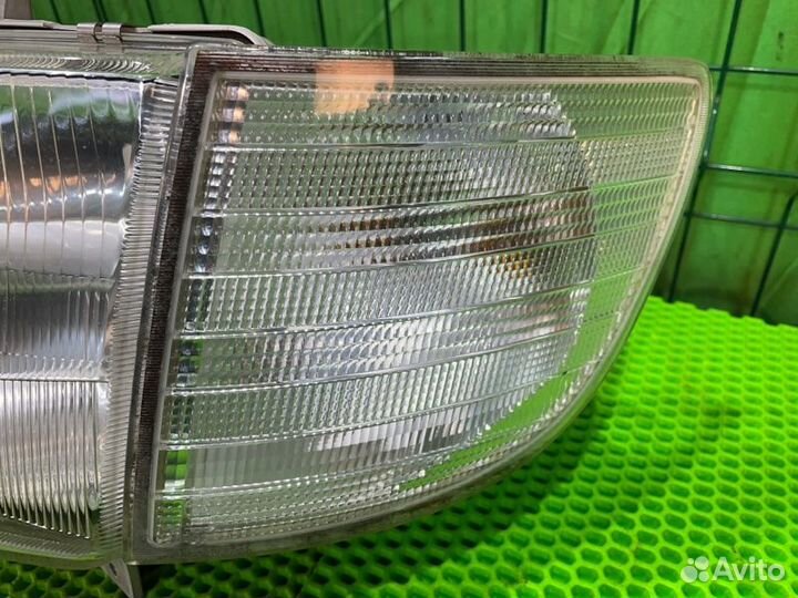 Фара левая+фара правая Mercedes-Benz V W638