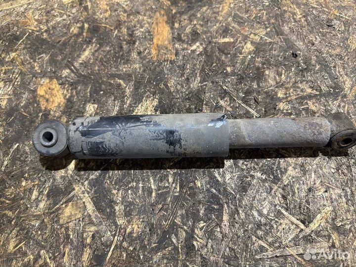 Амортизатор подвески задний Mercedes Vito 639 2.2