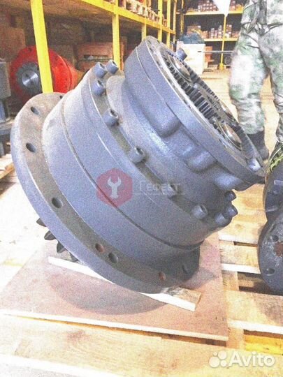 Редуктор поворота Komatsu PC210-7 20Y-26-00211