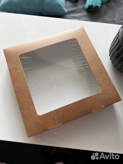 Коробка крафт с прозрачным окном 20х20