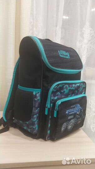 Школьный рюкзак