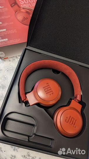 Беспроводные наушники jbl live 400 bt