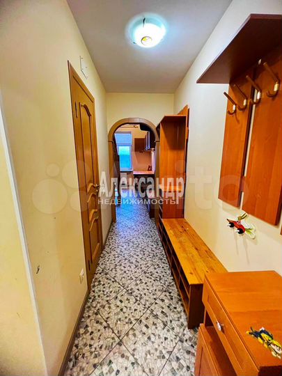 2-к. квартира, 54 м², 4/4 эт.