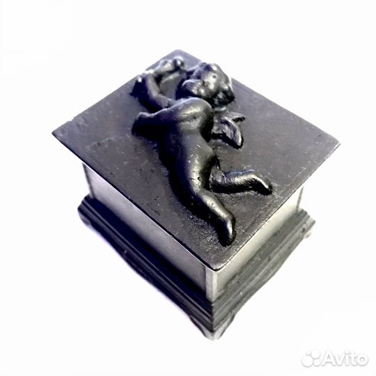 Старина Шкатулка Амур Купидон с Розой Куса касли