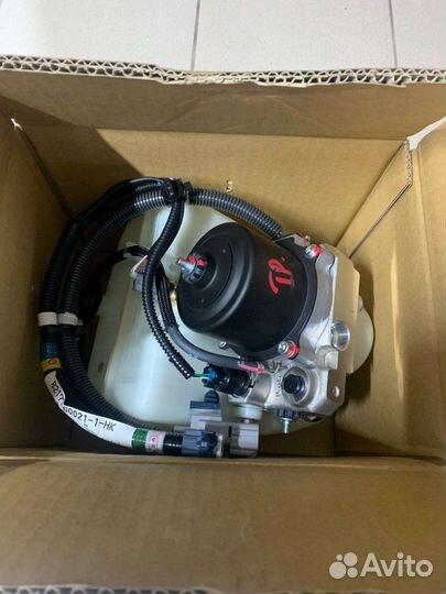 Насос гидроподвески lx570 lx450 tlc200